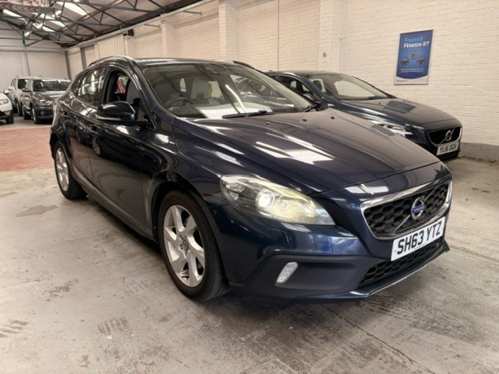 2014 Volvo V40 CROSS Country